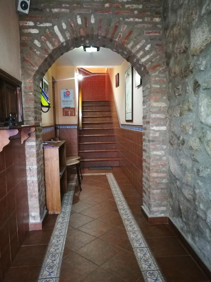 Hostal Hueso Trujillo Exteriör bild