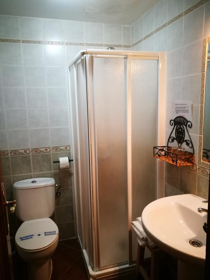 Hostal Hueso Trujillo Exteriör bild