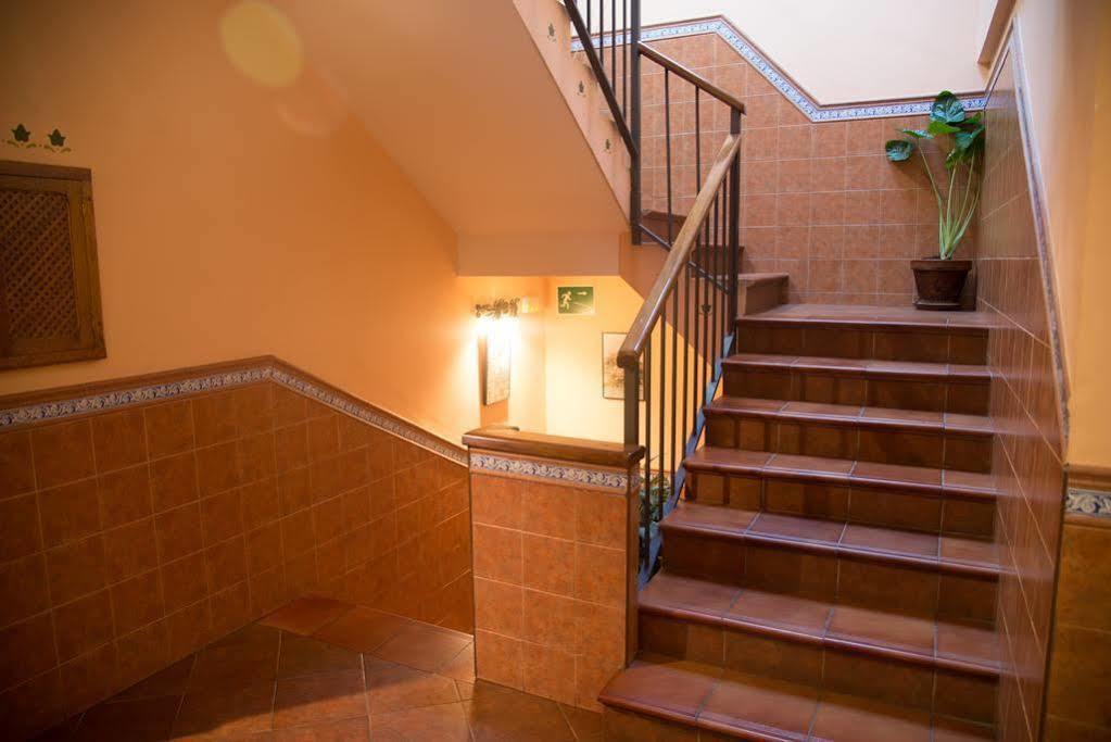 Hostal Hueso Trujillo Exteriör bild