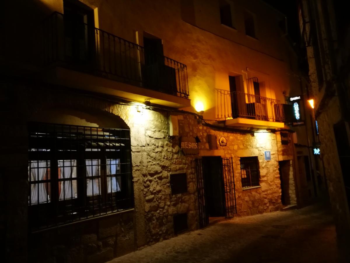Hostal Hueso Trujillo Exteriör bild